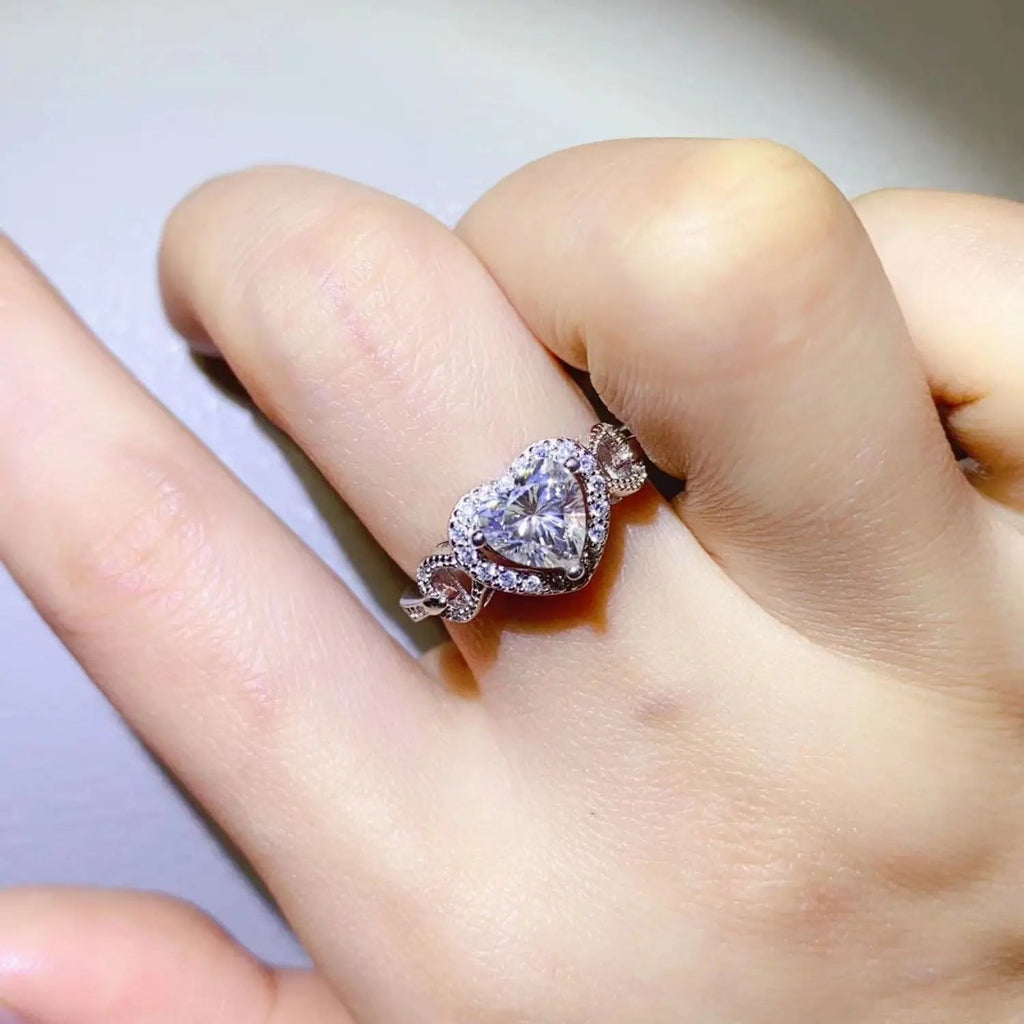1 Carat Moissanite 925 Sterling Silver Ring - GlossiChic Collectionjewelry