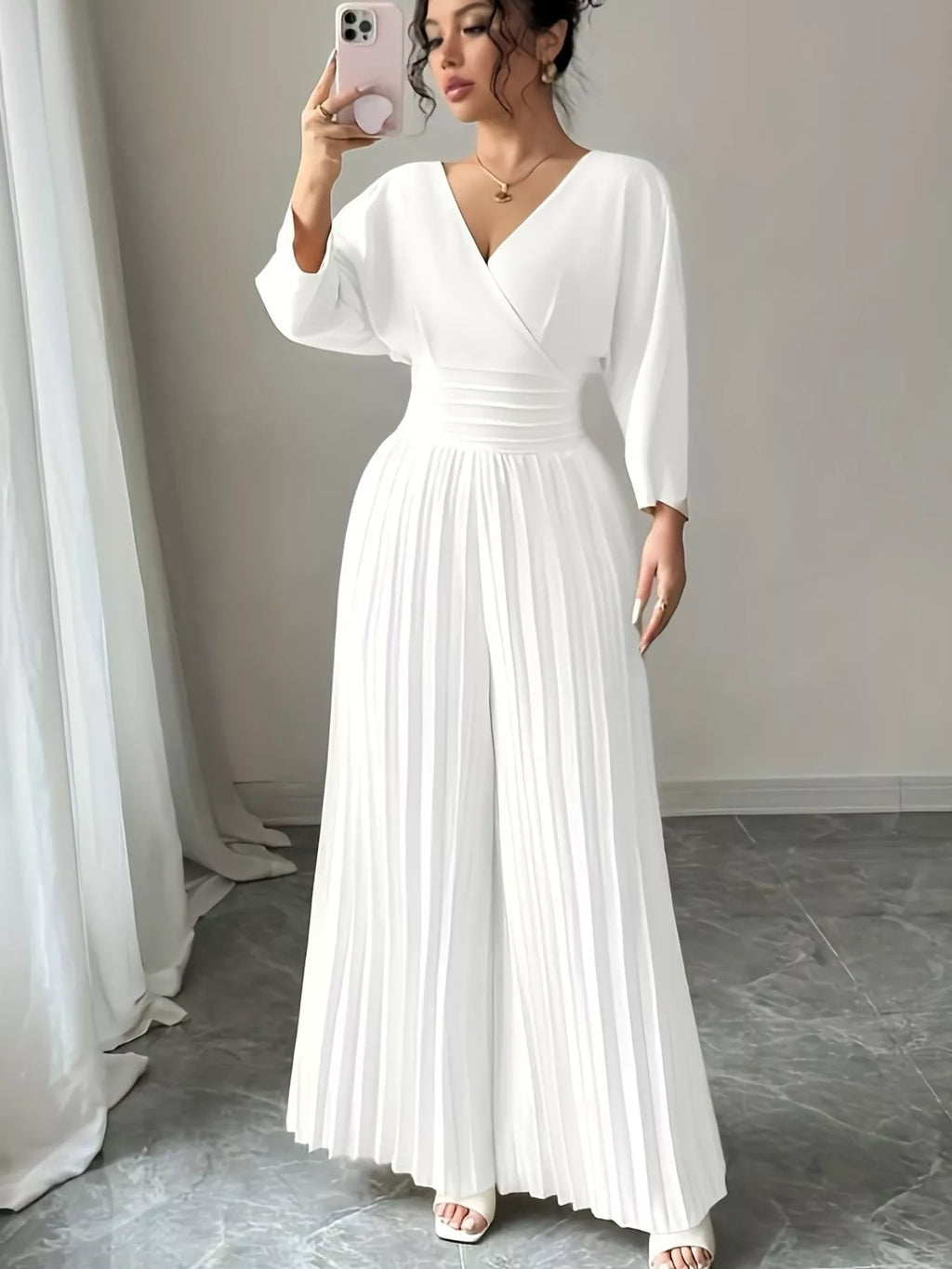 2fec1d5f-628d-474e-9451-312dd292d086-GlossiChic Collection