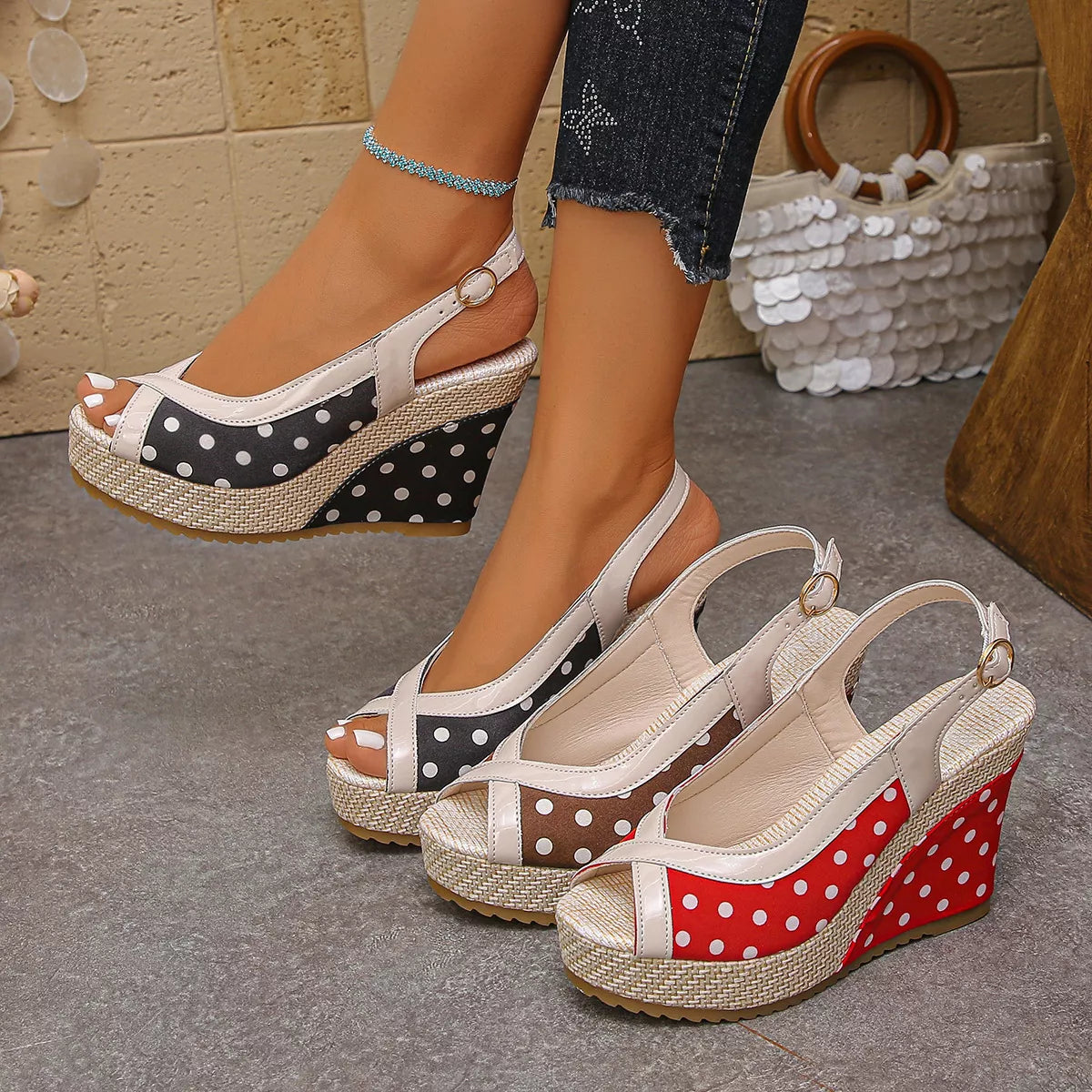 357d339c0a654c46b7819737d82db0e3-GlossiChic Collection