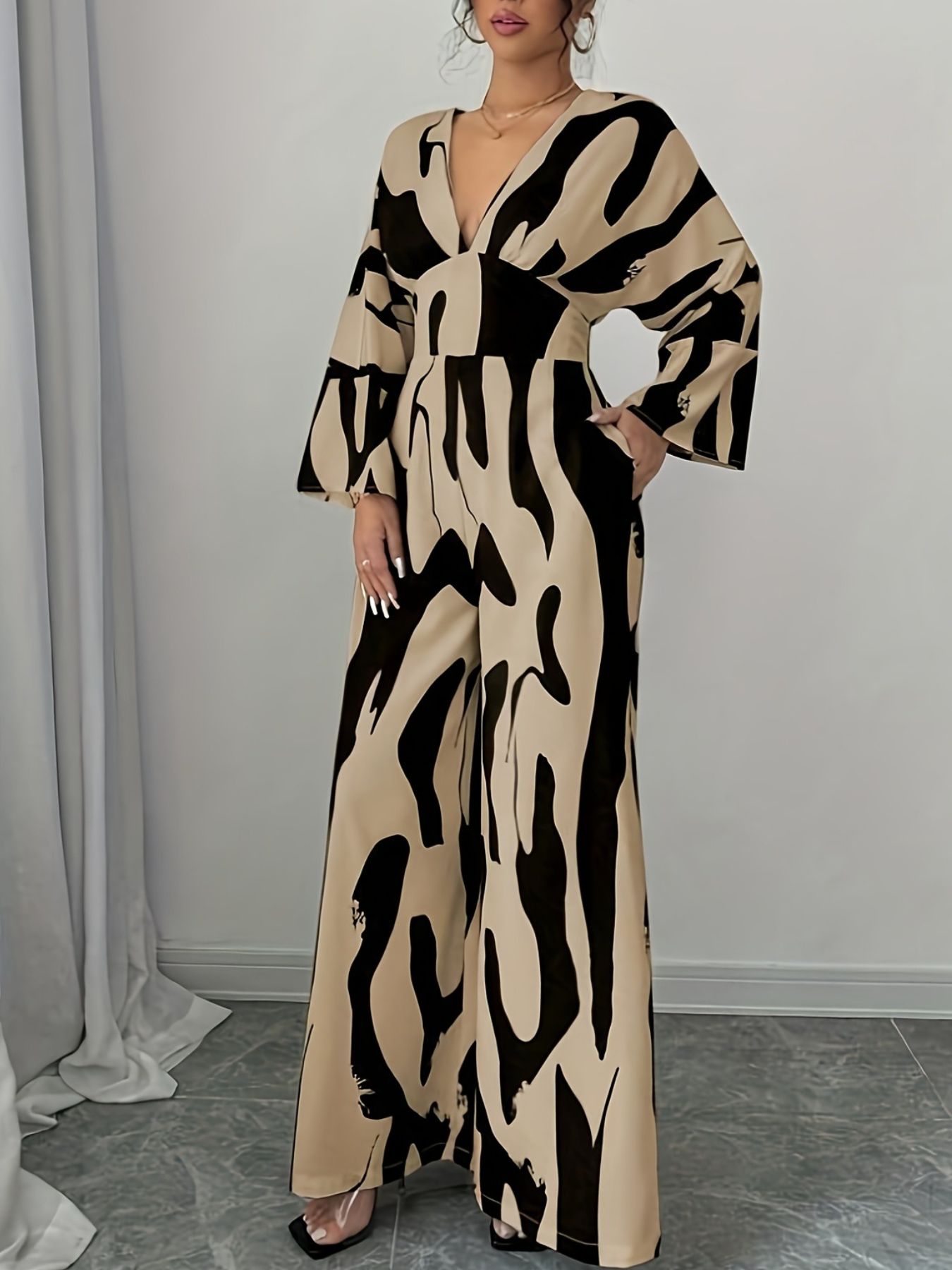 626fefe7-1168-4b4a-b0f4-8301599f47e6-GlossiChic Collection