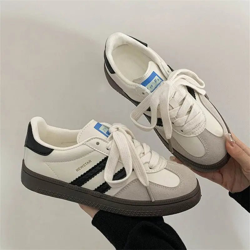 Contrast Round Toe Flat Sneakers - GlossiChic Collection White / 35(US4) GlossiChic Collection Shoes