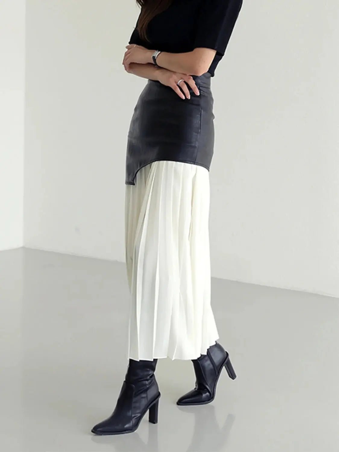 Pleated Contrast High Rise Skirt - GlossiChic Collection Black / S GlossiChic Collection Dresses