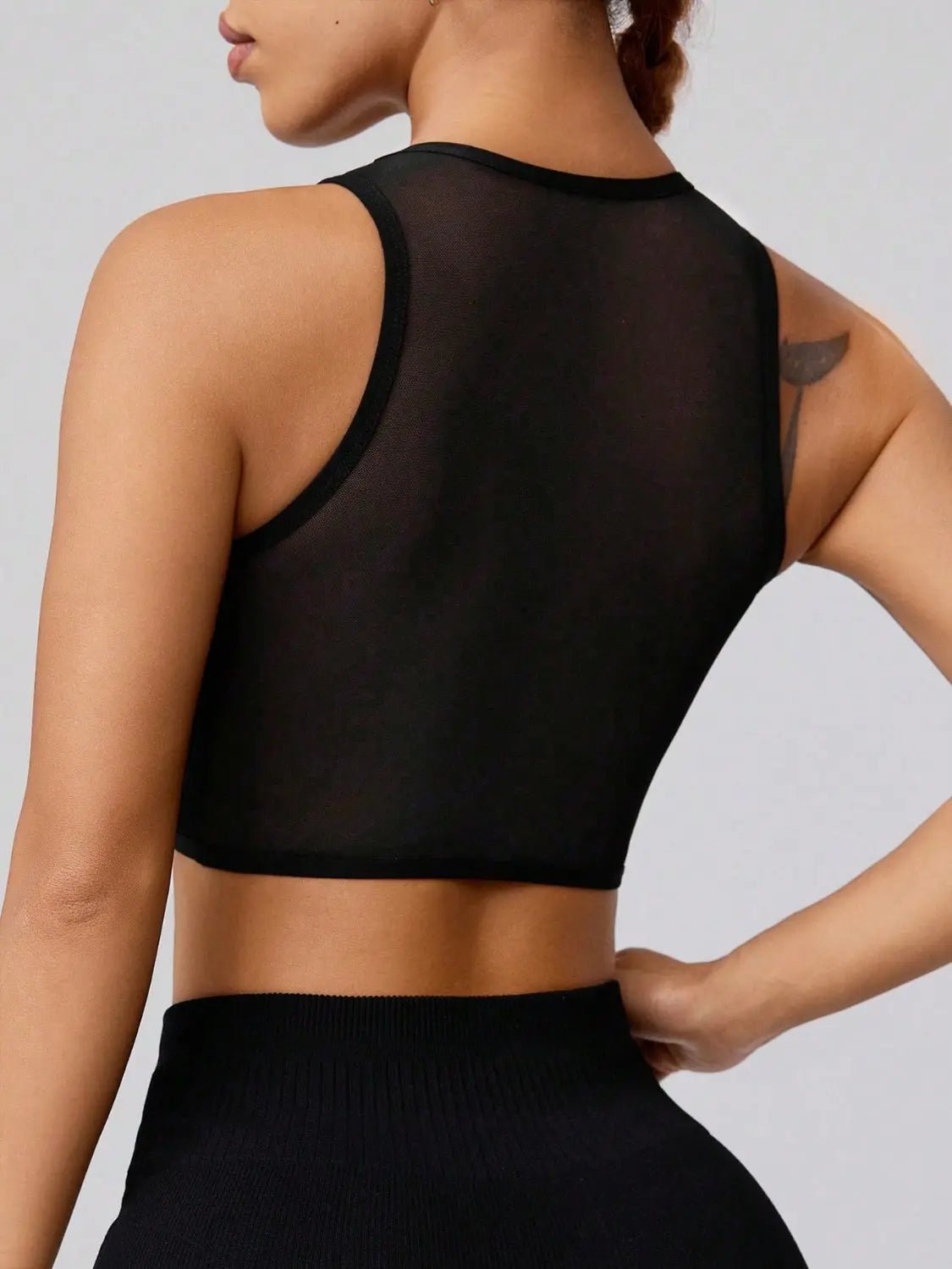 Round Neck Active Tank - GlossiChic Collection Black / S GlossiChic Collection Activewear