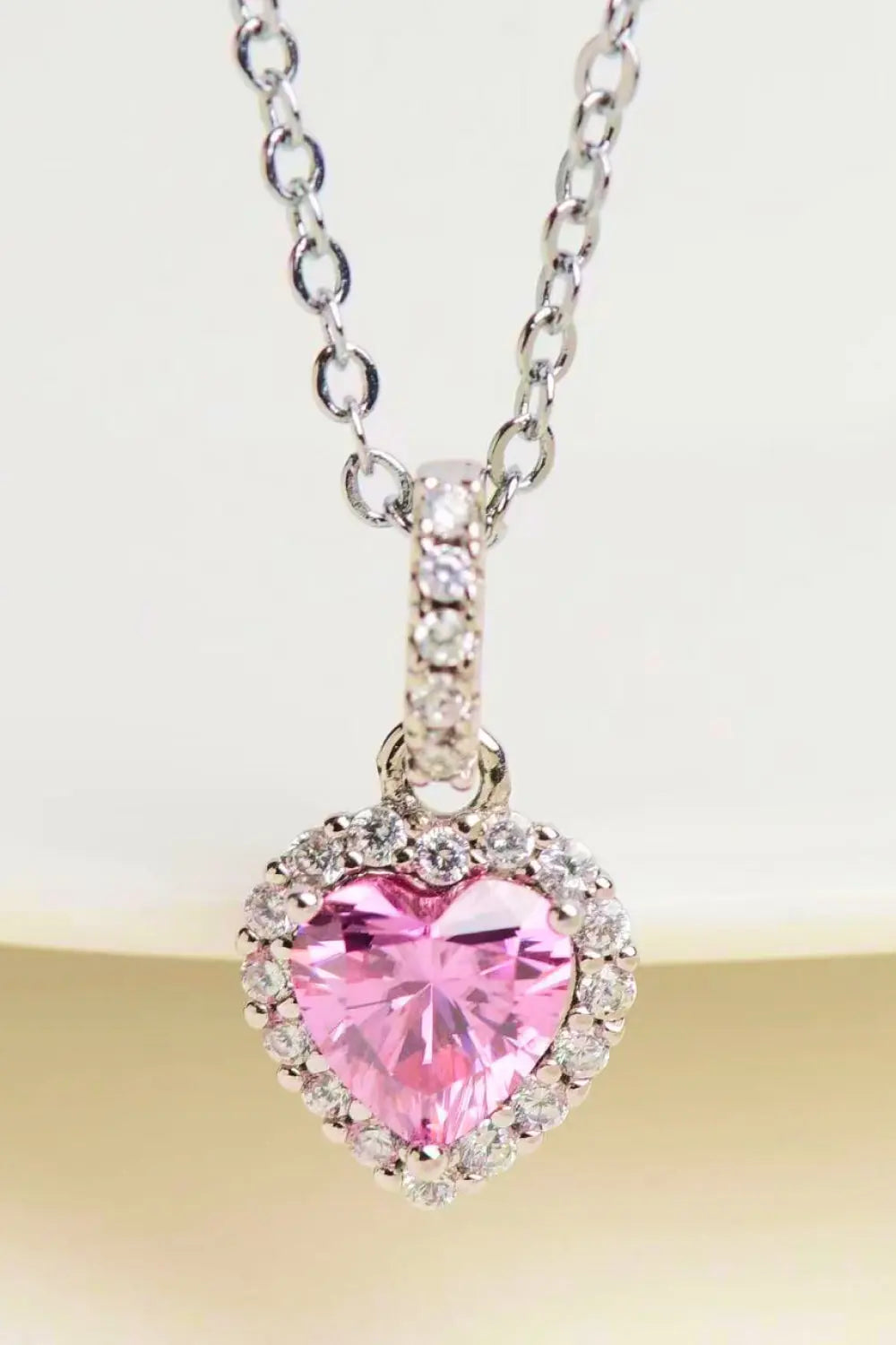 1 Carat Moissanite Heart Pendant Necklace - GlossiChic Collection Heart / One Size GlossiChic Collection jewelry