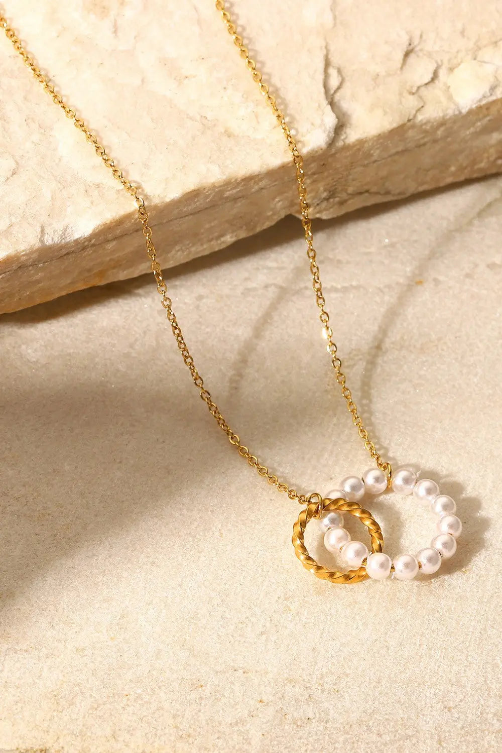 Pearl Hoop Link Pendant Necklace - GlossiChic Collection White/Gold / One Size GlossiChic Collection jewelry